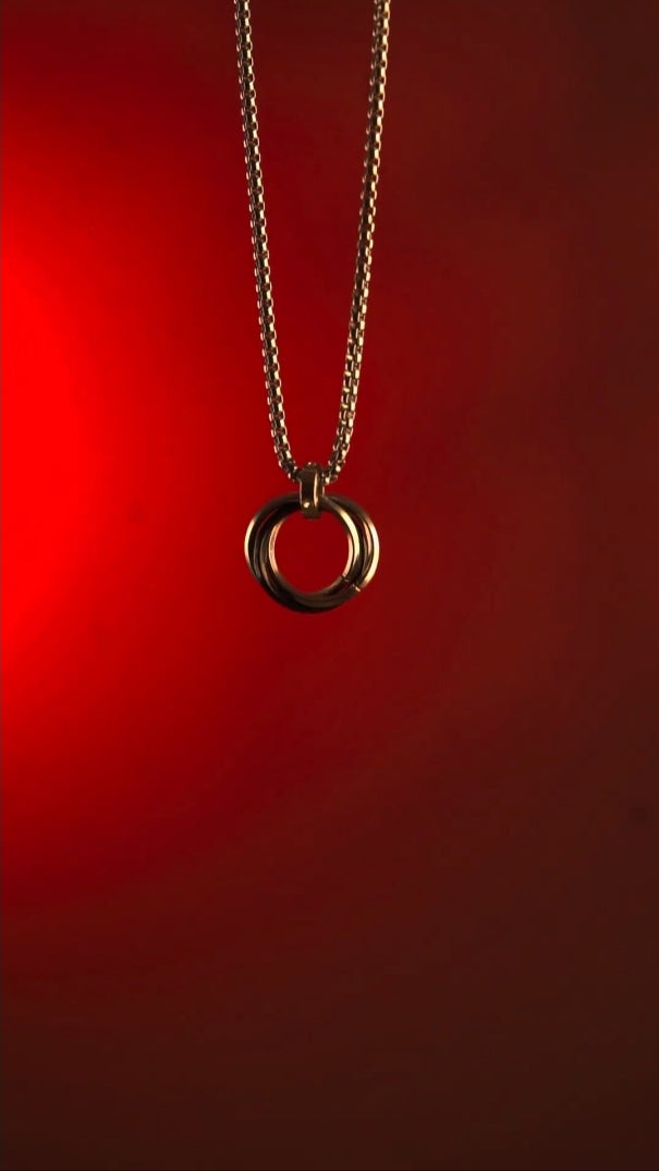 Aurum Eternity Pendant