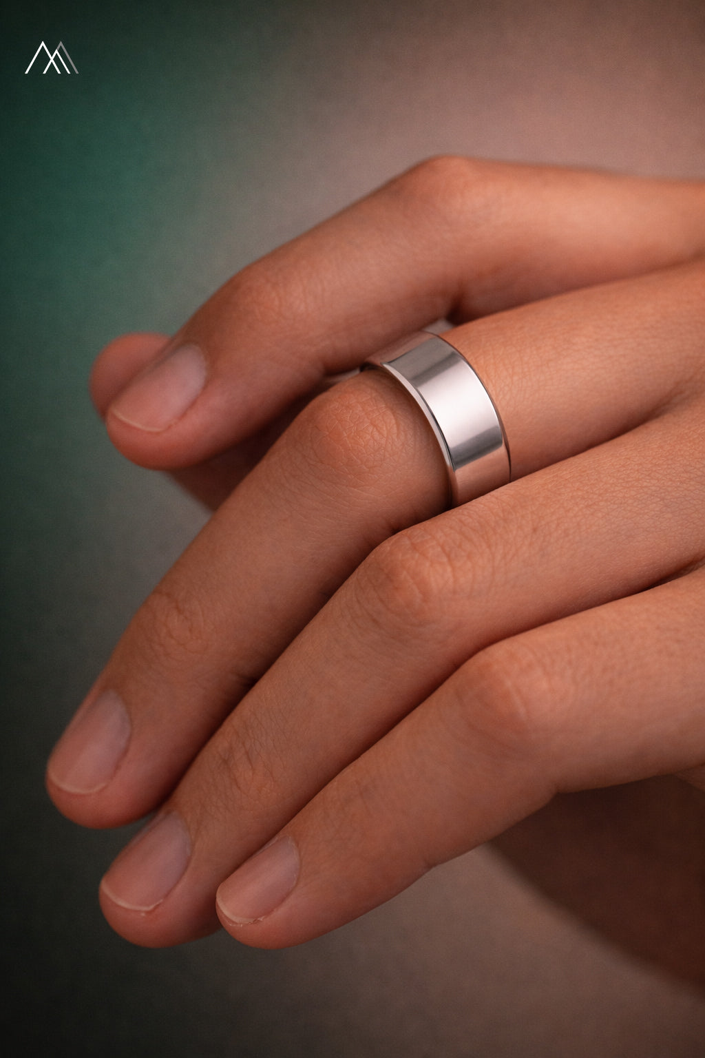 Eterna Smooth Ring