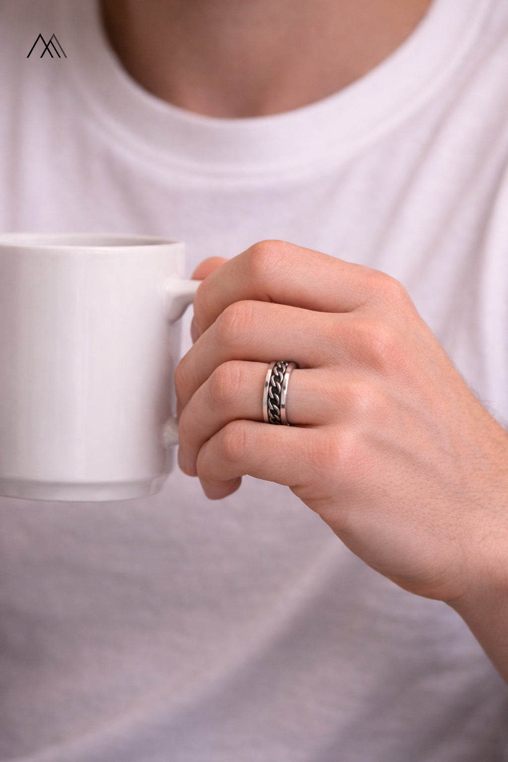 Noir Link Ring